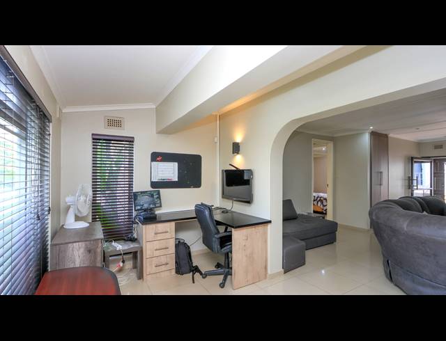 4 BEDROOM FREEHOLD FOR SALE IN HERRWOOD PARK